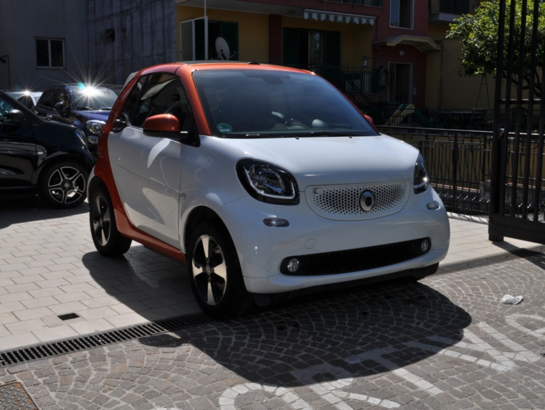 SMART FORTWO..